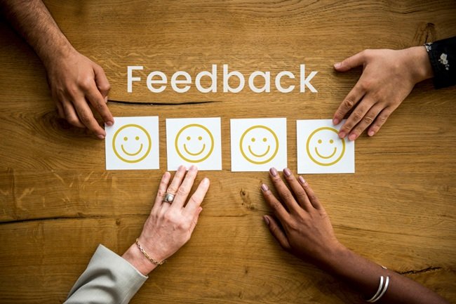 Feedback positivo: 6 exemplos práticos para avaliação de desempenho